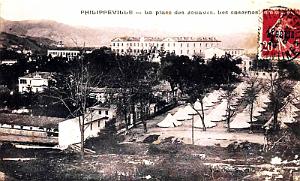 PHILIPPEVILLE - PLACE DES ZOUAVES - CASERNES - 1925